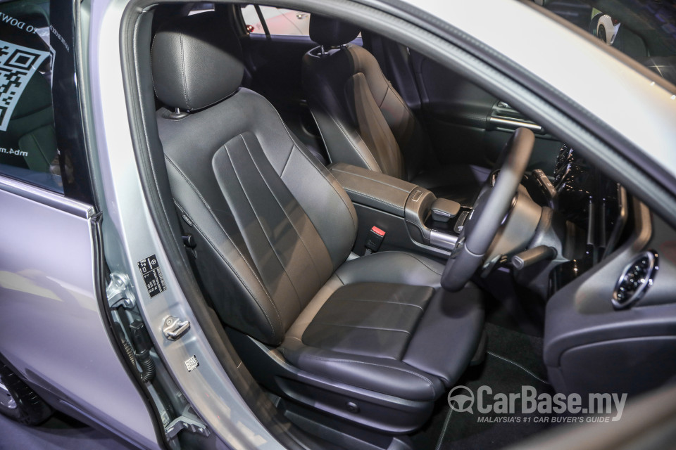 Mercedes-Benz GLA H247 (2020) Interior