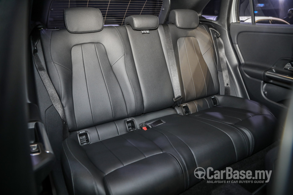 Mercedes-Benz GLA H247 (2020) Interior