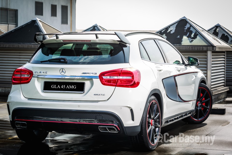 Mercedes-Benz AMG GLA X156 AMG (2014) Exterior