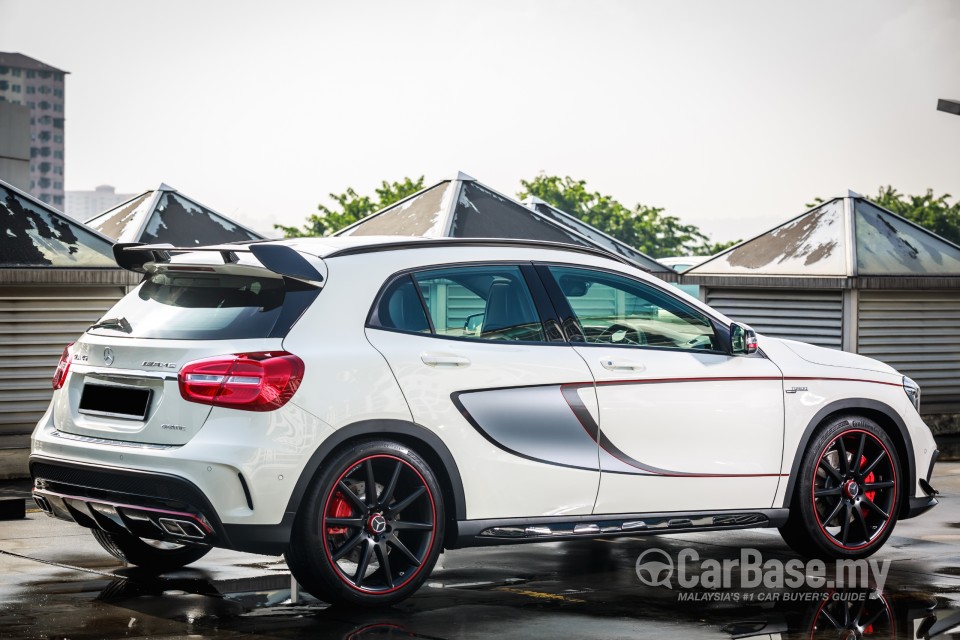 Mercedes-Benz AMG GLA X156 AMG (2014) Exterior