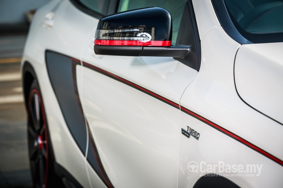 Mercedes-Benz AMG GLA X156 AMG (2014) Exterior