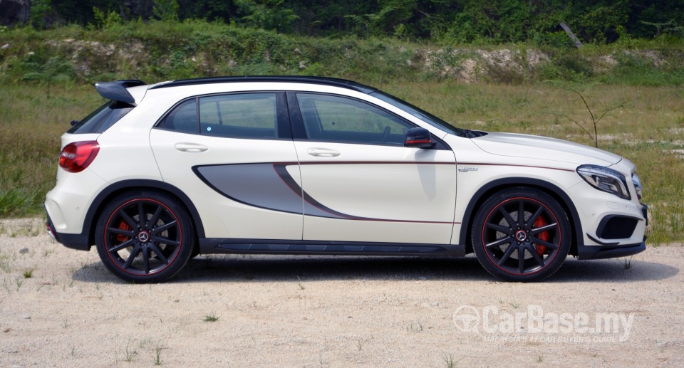 Mercedes-Benz AMG GLA X156 AMG (2014) Exterior