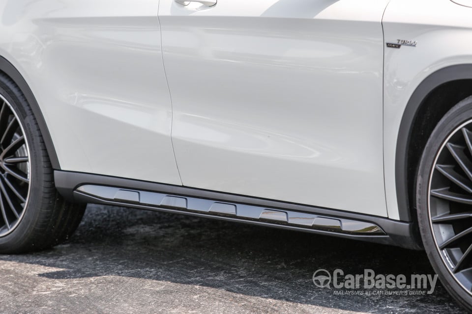 Mercedes-Benz AMG GLA X156 AMG Facelift (2017) Exterior