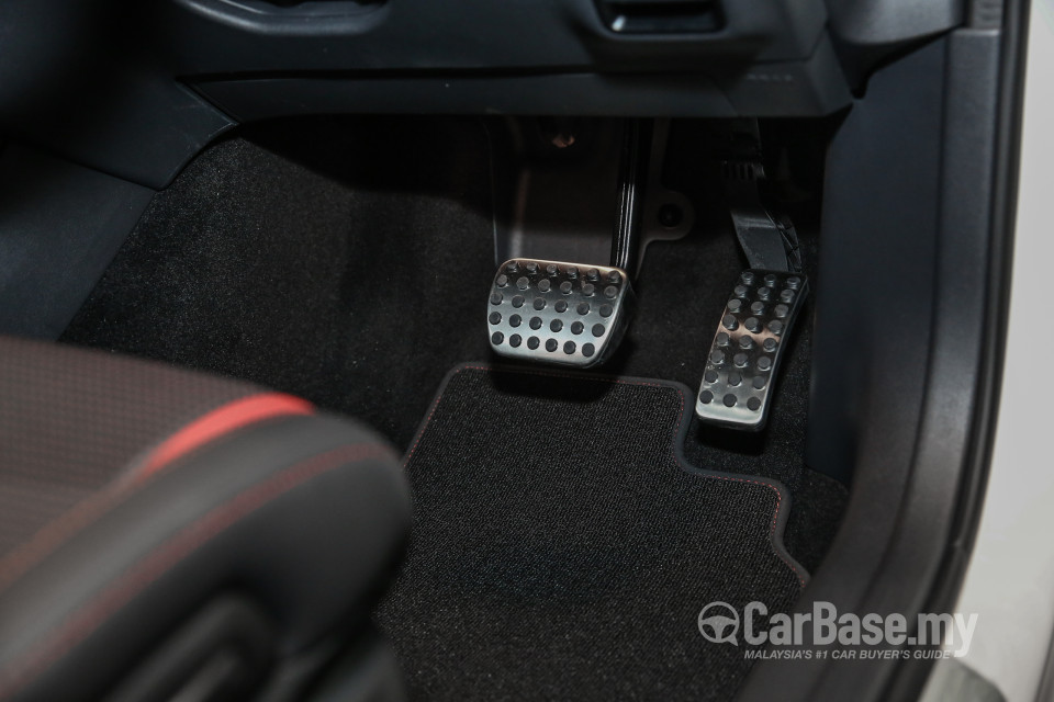 Mercedes-Benz AMG GLA X156 AMG Facelift (2017) Interior