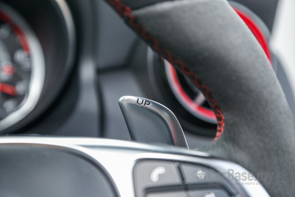 Audi A4 B9 (2016) Interior