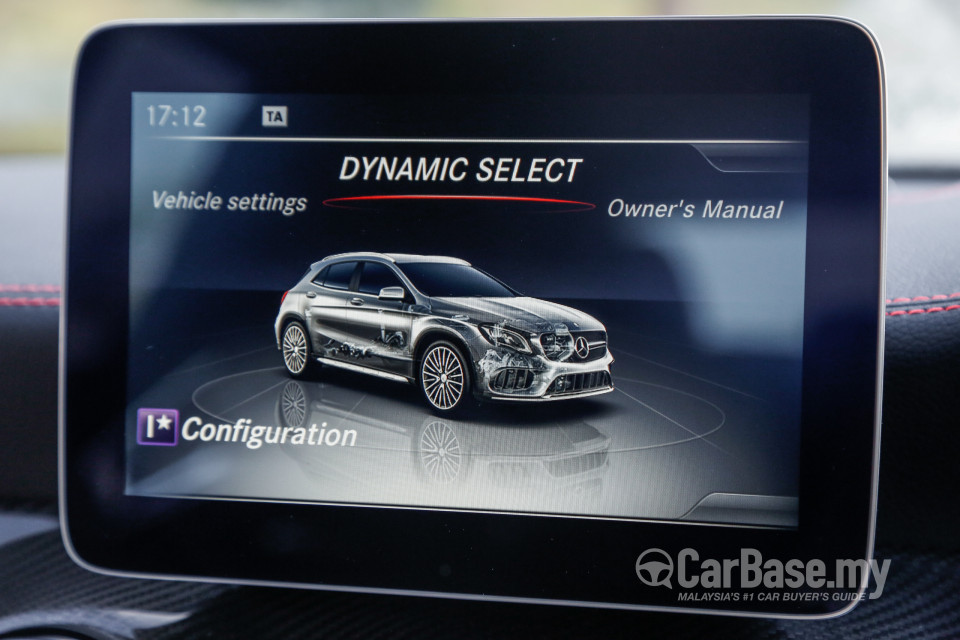 Mercedes-Benz AMG GLA X156 AMG Facelift (2017) Interior