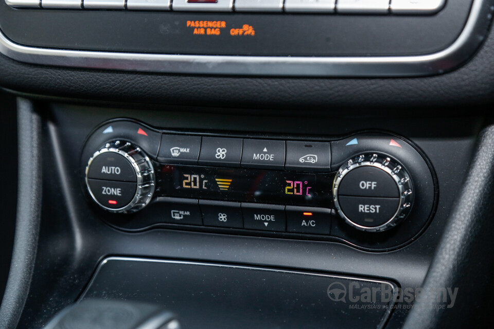 Nissan Navara D23 Facelift (2021) Interior