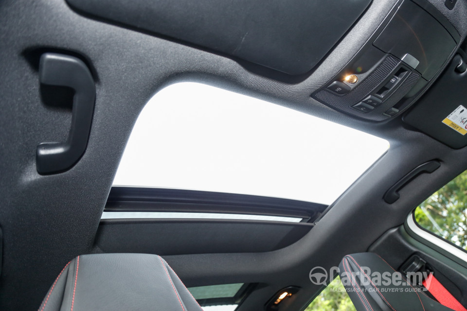 Mercedes-Benz AMG GLA X156 AMG Facelift (2017) Interior