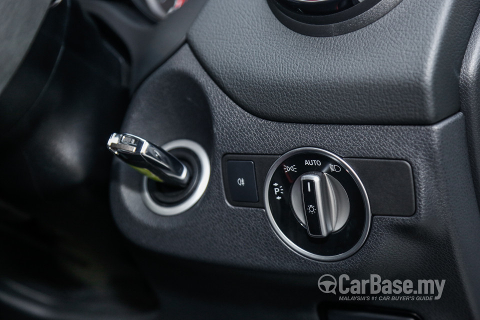 Mercedes-Benz AMG GLA X156 AMG Facelift (2017) Interior