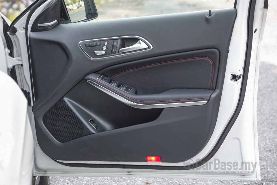 Kia Picanto JA (2018) Interior