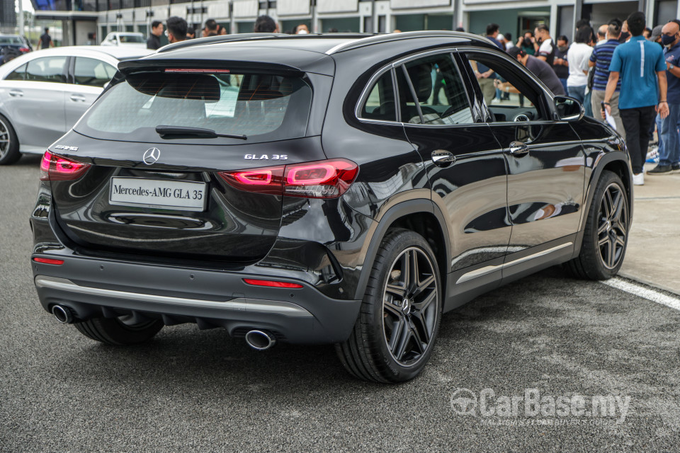 Mercedes-Benz AMG GLA H247 (2022) Exterior