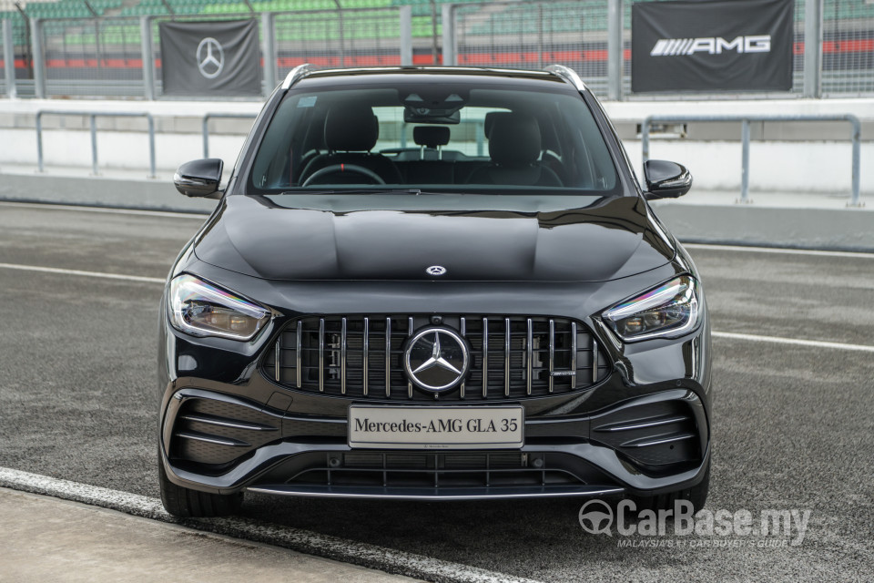 Mercedes-Benz AMG GLA H247 (2022) Exterior