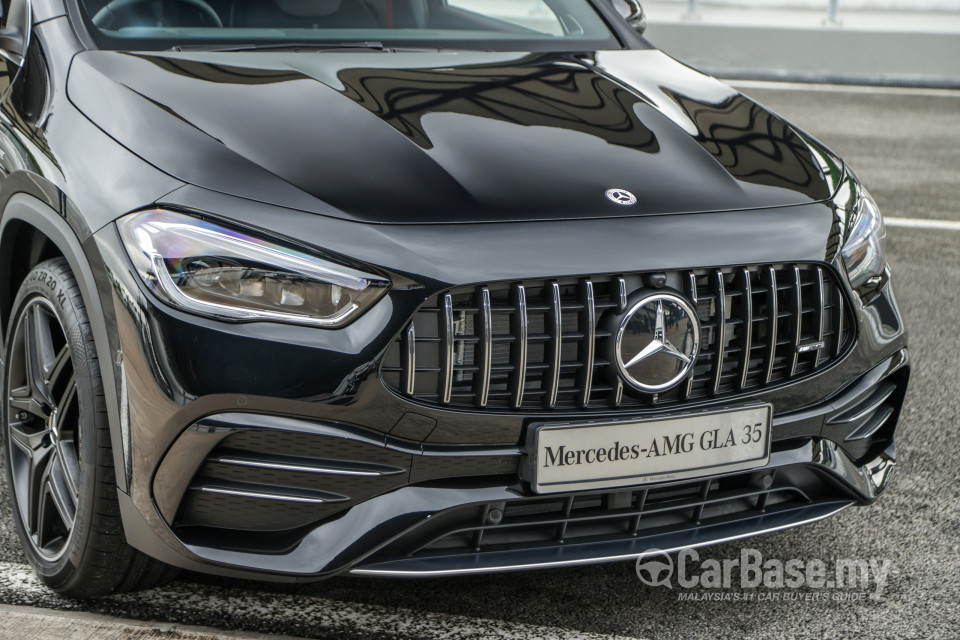 Mercedes-Benz AMG GLA H247 (2022) Exterior