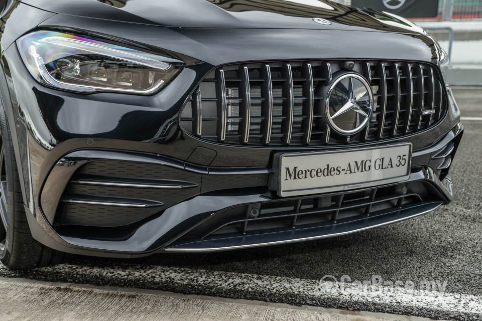 Mercedes-Benz AMG GLA H247 (2022) Exterior