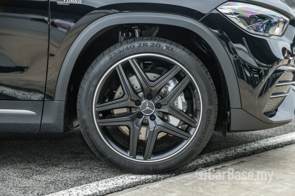 Mercedes-Benz AMG GLA H247 (2022) Exterior