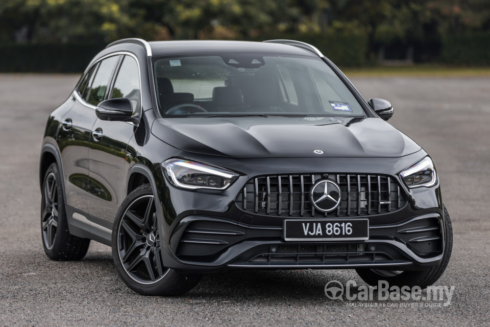 Mercedes-Benz AMG GLA H247 (2022) Exterior