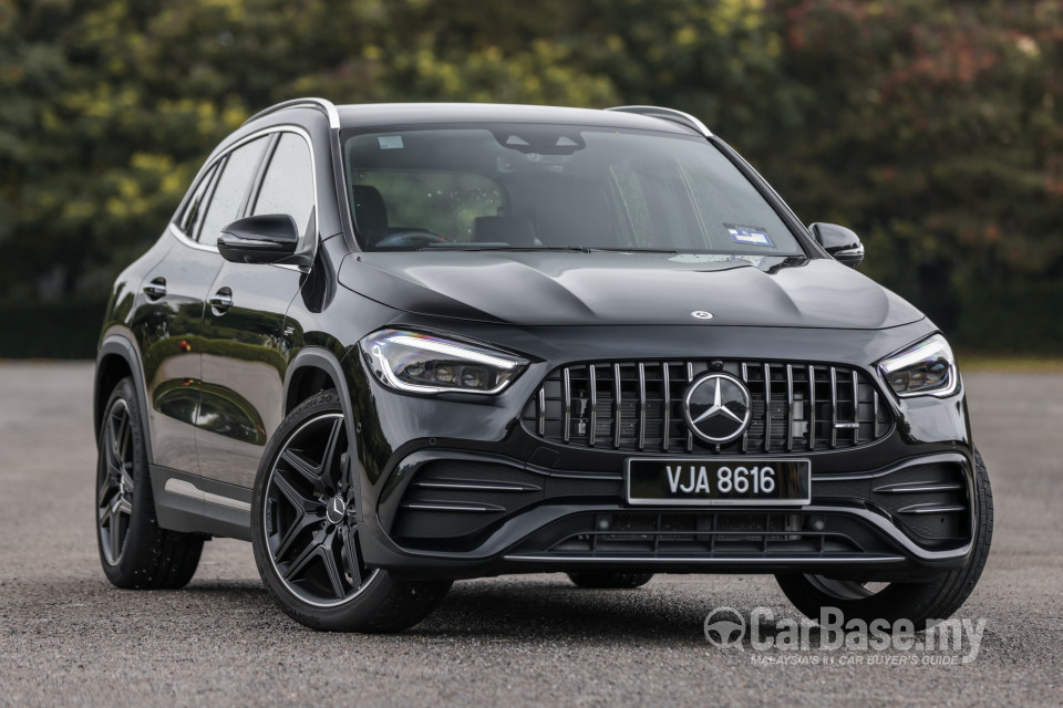 Mercedes-Benz AMG GLA H247 (2022) Exterior