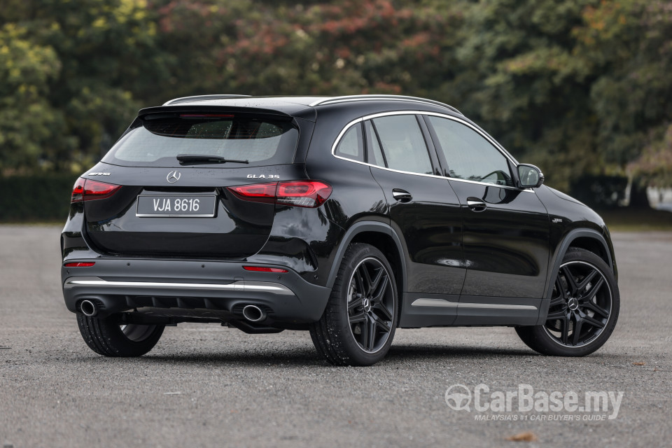 Mercedes-Benz AMG GLA H247 (2022) Exterior