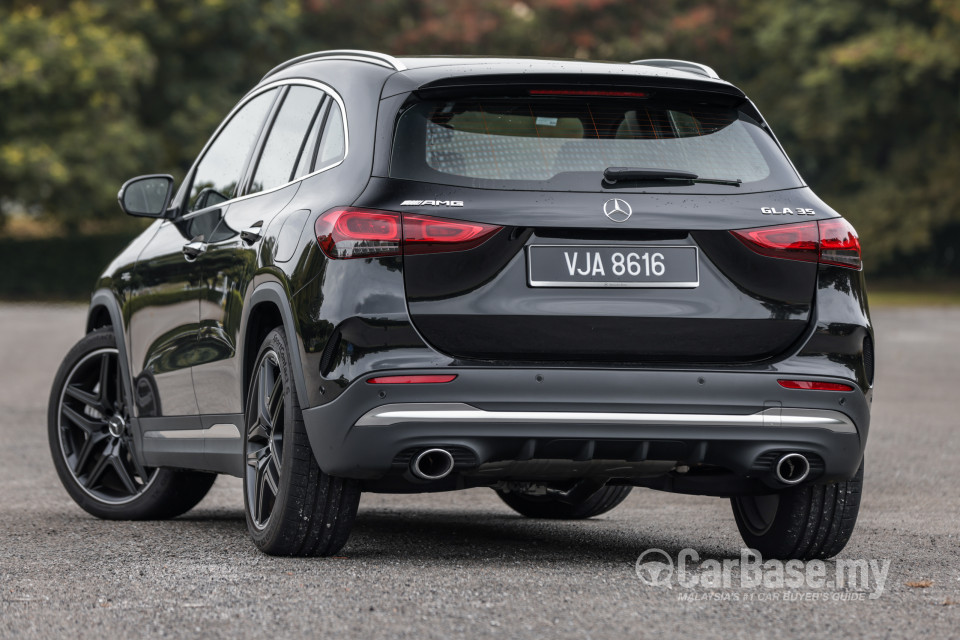 Mercedes-Benz AMG GLA H247 (2022) Exterior