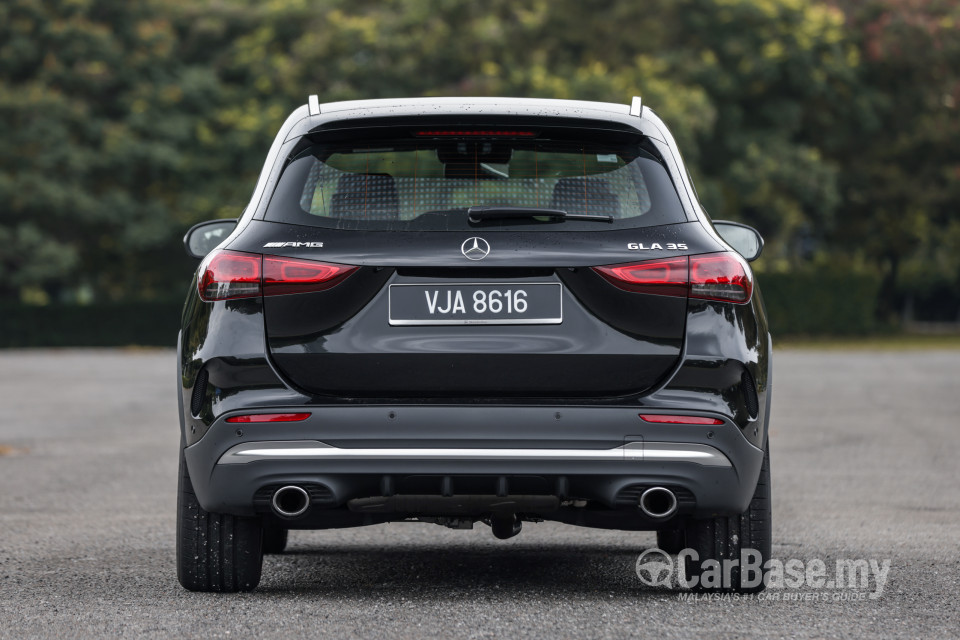 Mercedes-Benz AMG GLA H247 (2022) Exterior
