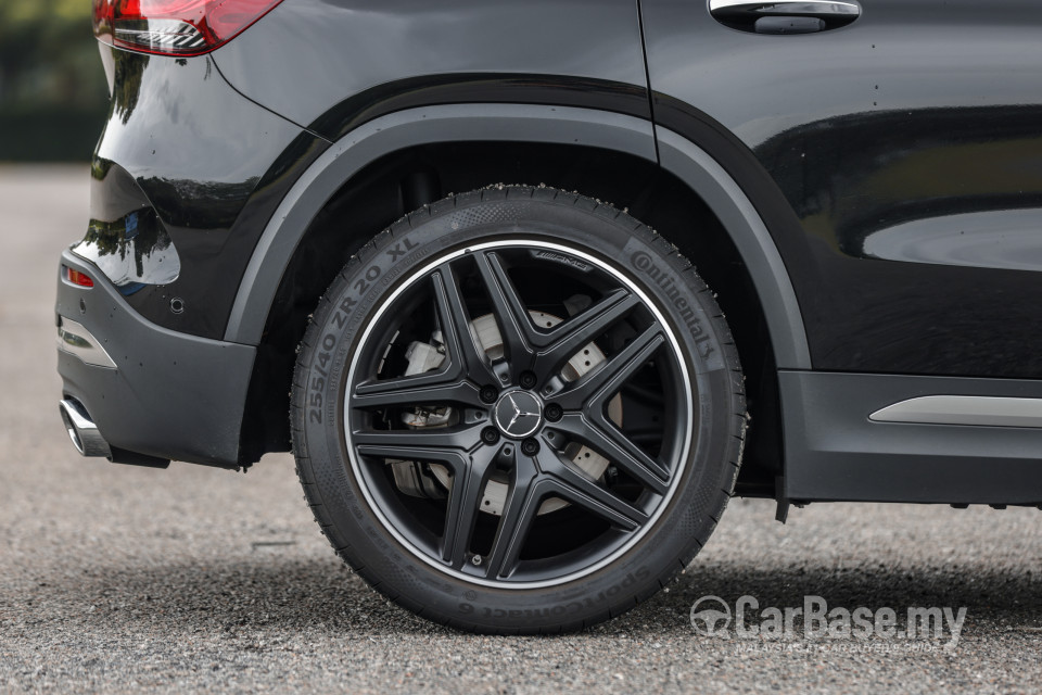 Mercedes-Benz AMG GLA H247 (2022) Exterior