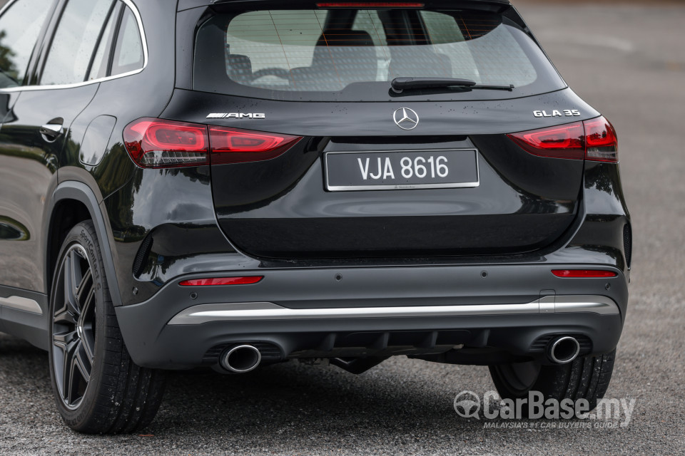 Mercedes-Benz AMG GLA H247 (2022) Exterior