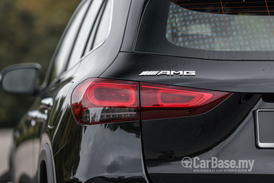 Mercedes-Benz AMG GLA H247 (2022) Exterior