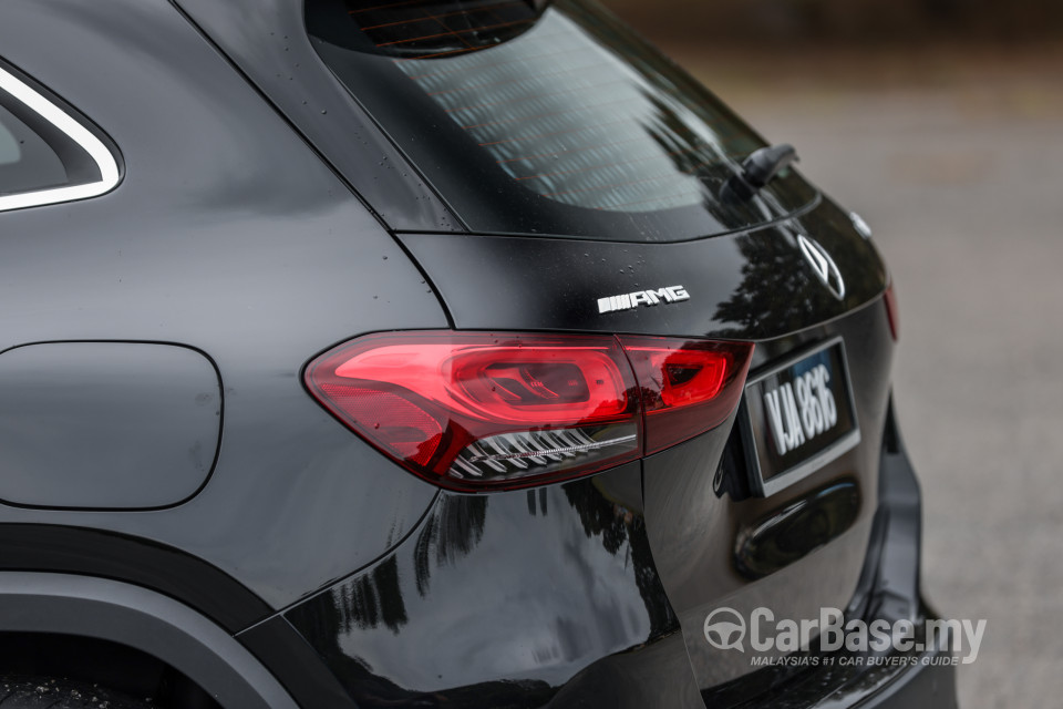Mercedes-Benz AMG GLA H247 (2022) Exterior