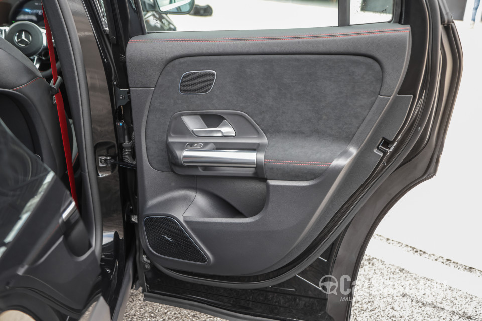 Mercedes-Benz AMG GLA H247 (2022) Interior