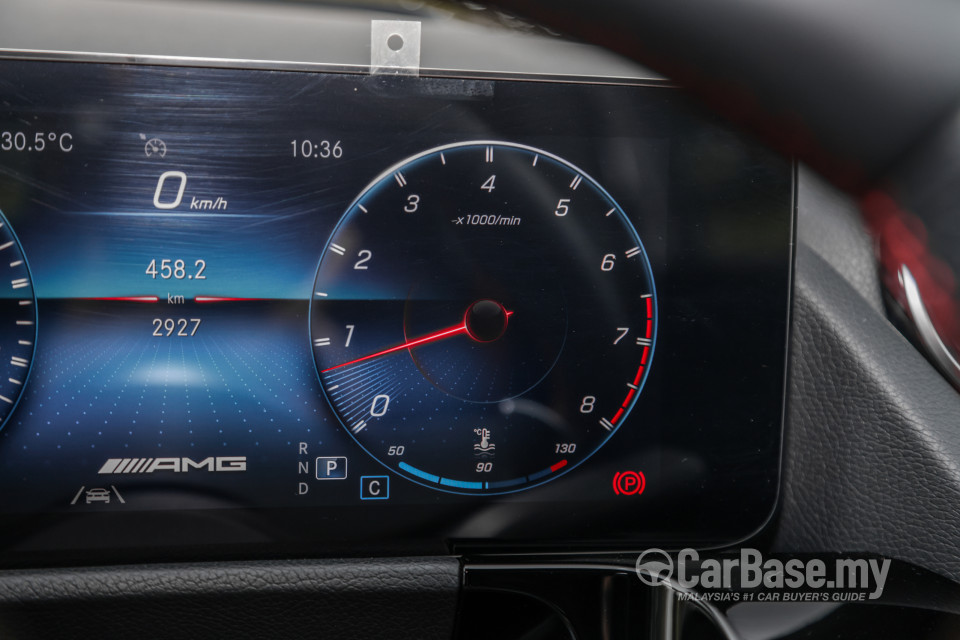 Mercedes-Benz AMG GLA H247 (2022) Interior