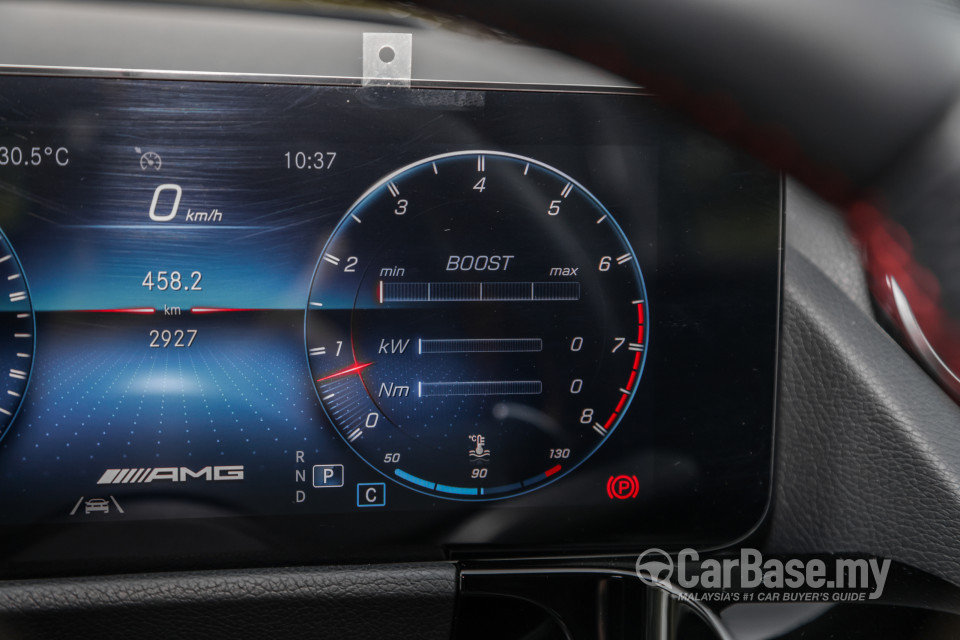 Mercedes-Benz AMG GLA H247 (2022) Interior