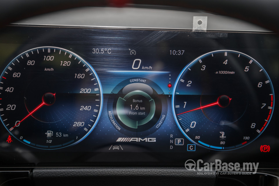 Mercedes-Benz AMG GLA H247 (2022) Interior