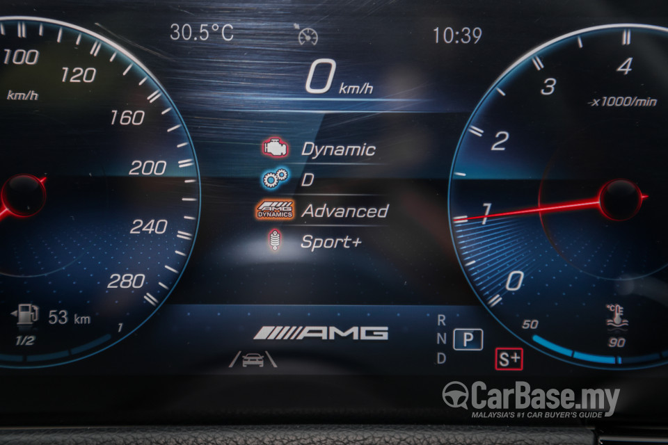 Mercedes-Benz AMG GLA H247 (2022) Interior