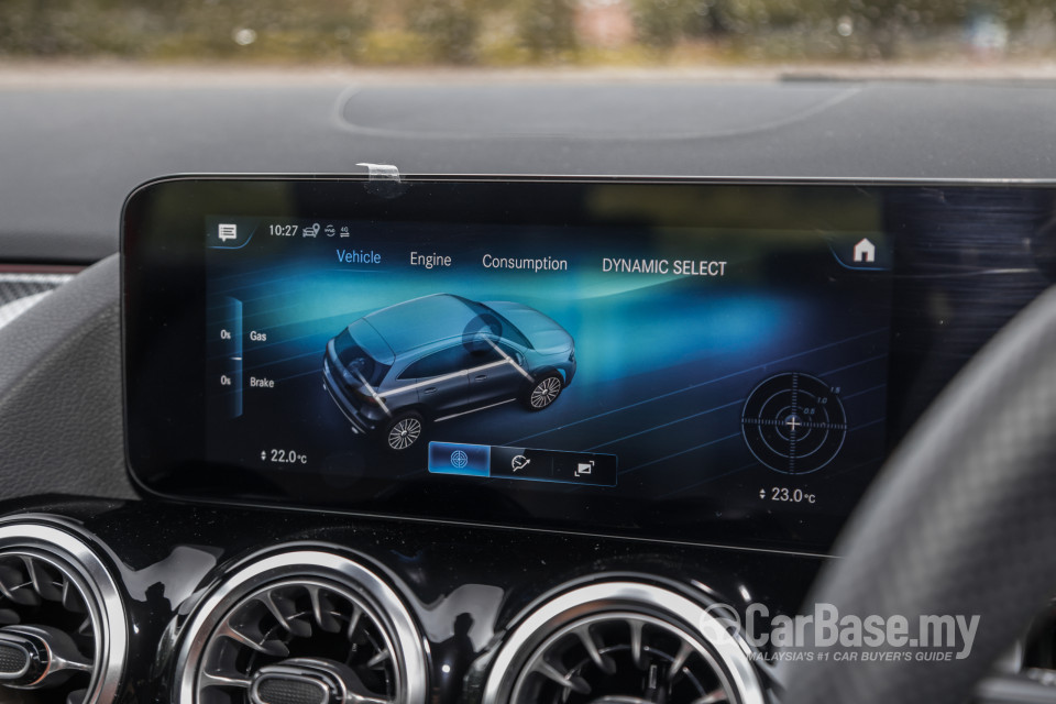 Mercedes-Benz AMG GLA H247 (2022) Interior
