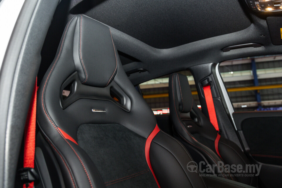 Mercedes-Benz AMG GLA H247 Facelift (2024) Interior