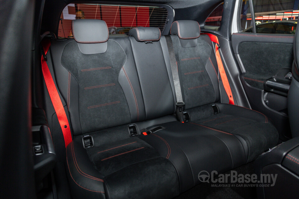 Mercedes-Benz AMG GLA H247 Facelift (2024) Interior