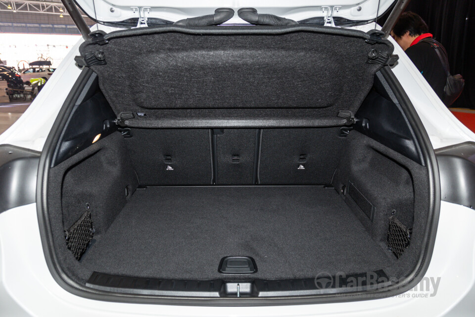 Mercedes-Benz AMG GLA H247 Facelift (2024) Interior