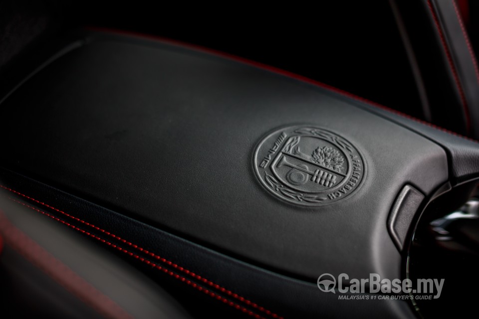 Mercedes-Benz AMG GT C190 (2015) Interior