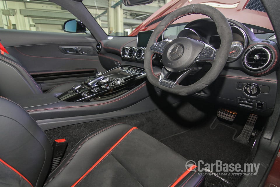 Mercedes-Benz AMG GT C190 (2015) Interior