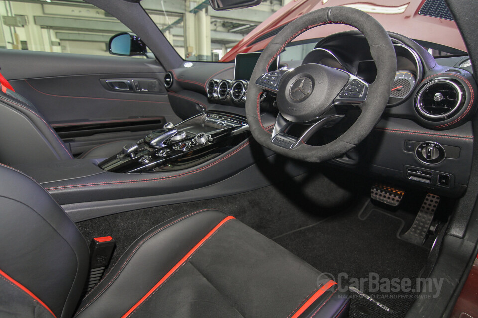 Mercedes-Benz AMG C-Class W205 AMG Facelift (2018) Interior