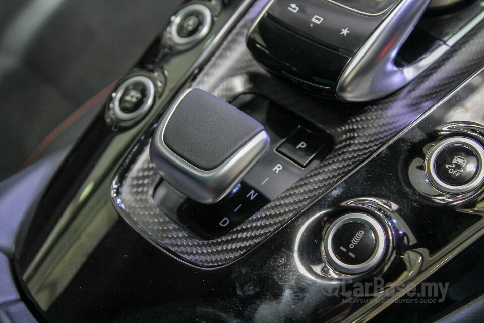 Nissan Navara D23 (2015) Interior