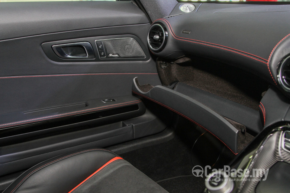 Mercedes-Benz AMG GT C190 (2015) Interior