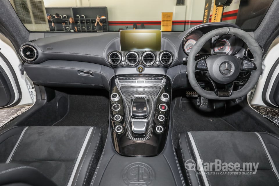 Mercedes-Benz AMG GT C190 (2015) Interior