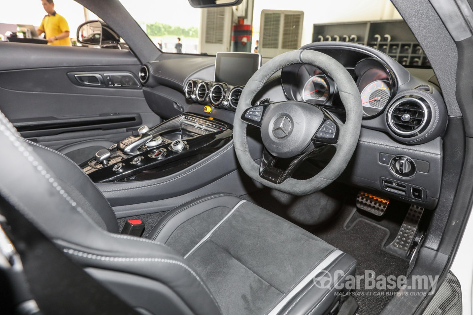 Mercedes-Benz AMG GT C190 (2015) Interior