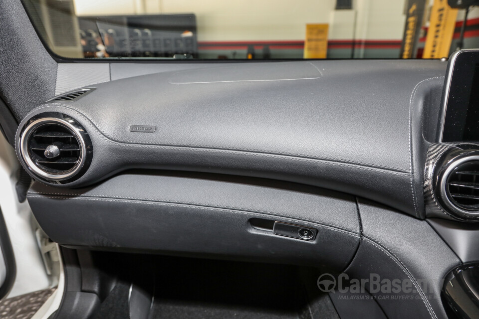 Toyota Fortuner AN160 (2016) Interior