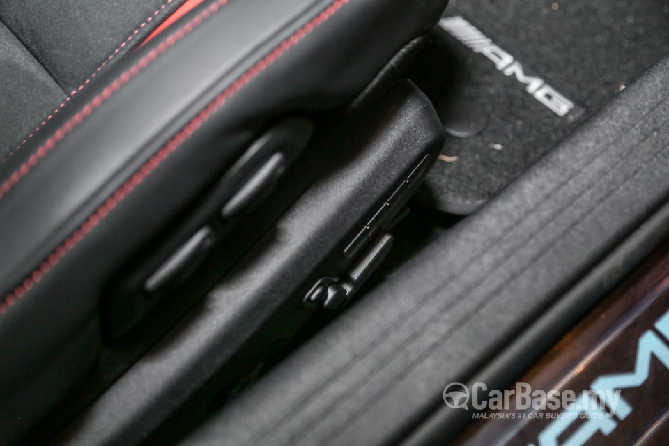 Mercedes-Benz AMG GT C190 (2015) Interior