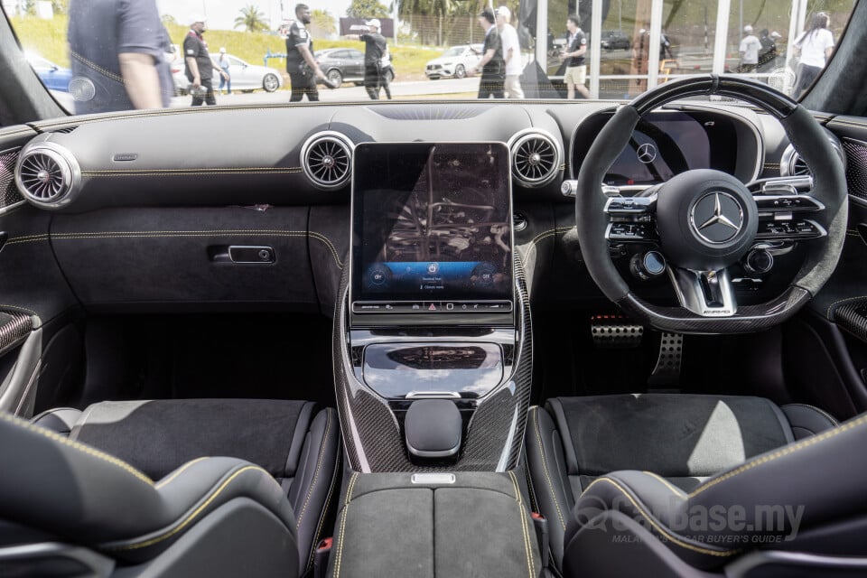 Mercedes-Benz AMG GT C192 (2025) Interior