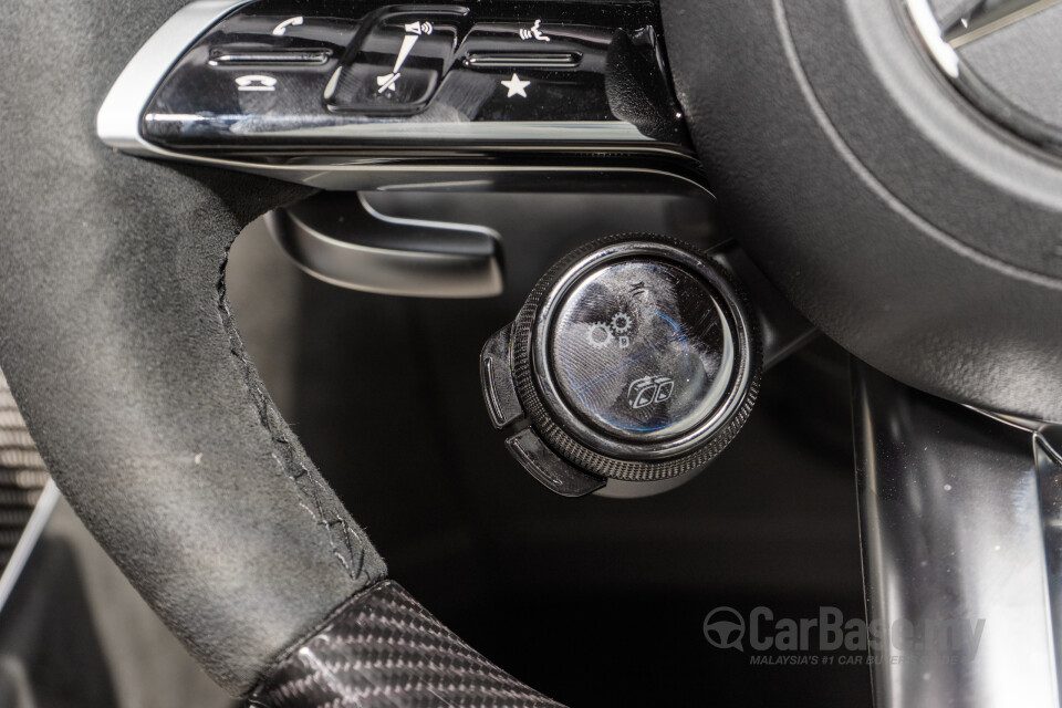 Mercedes-Benz AMG GT C192 (2025) Interior