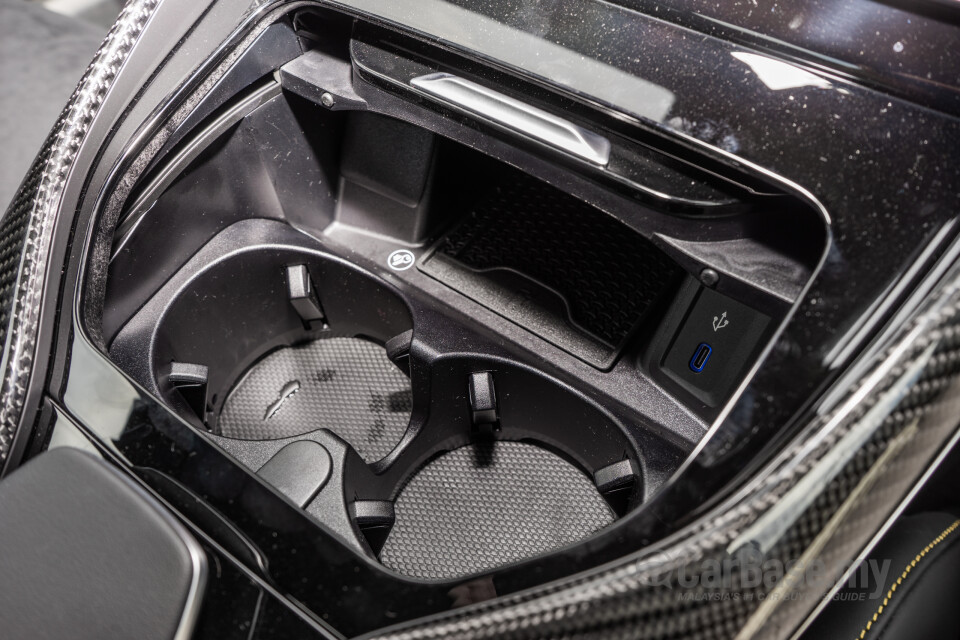 Mercedes-Benz AMG GT C192 (2025) Interior