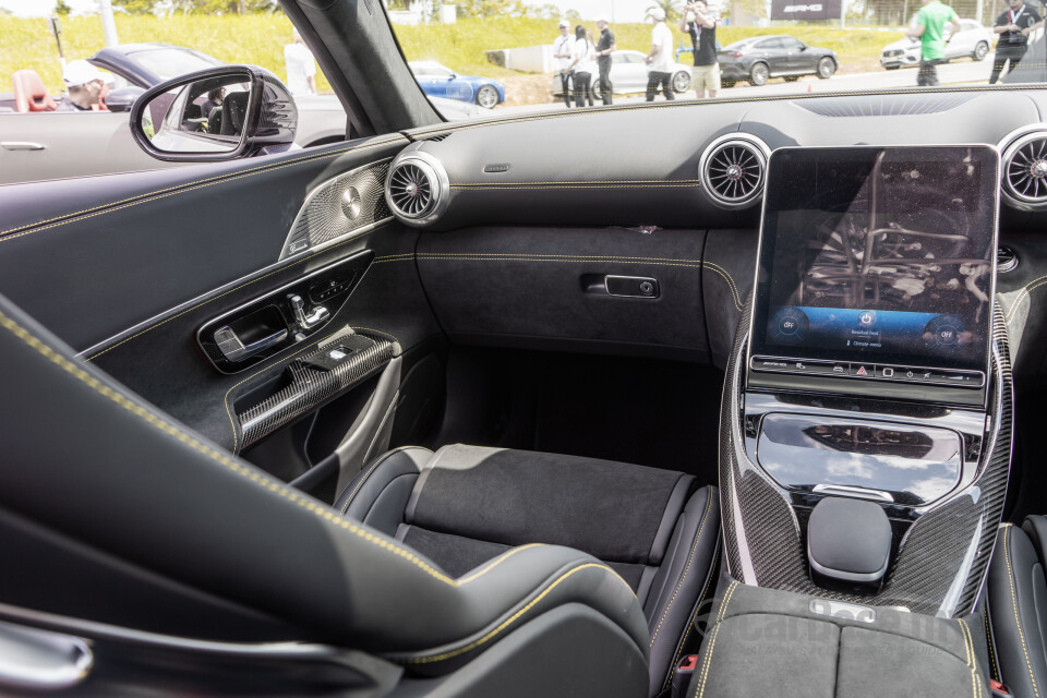 Mercedes-Benz AMG GT C192 (2025) Interior